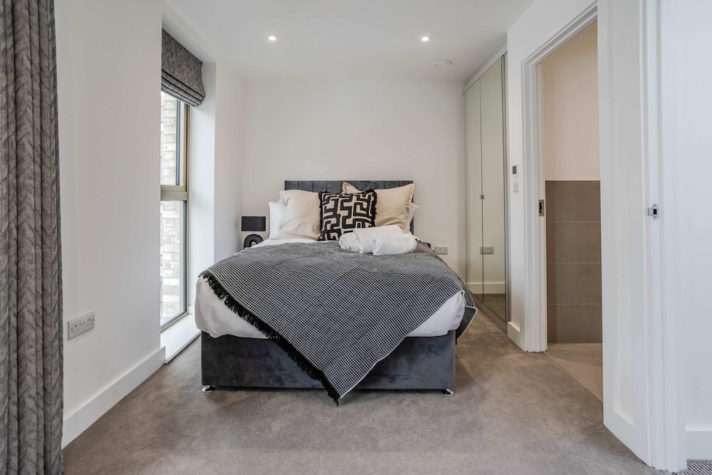 The Hidden Suite - 4BR Townhome Roof Top