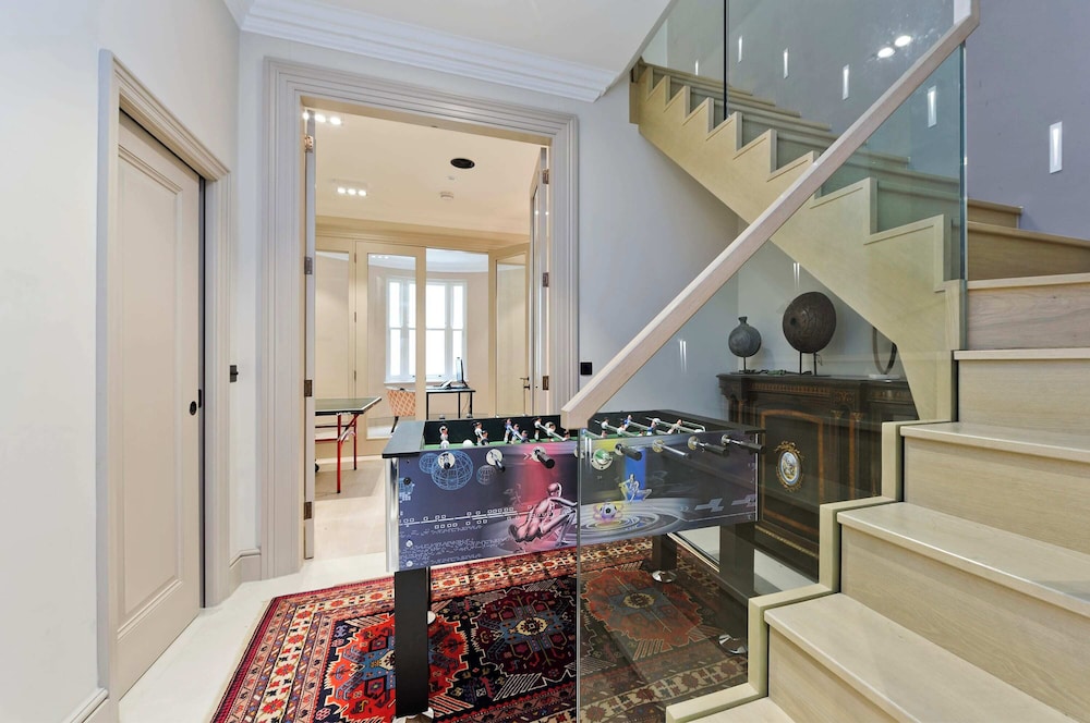 7bed Notting Hill W/garden, Games Room & Parking