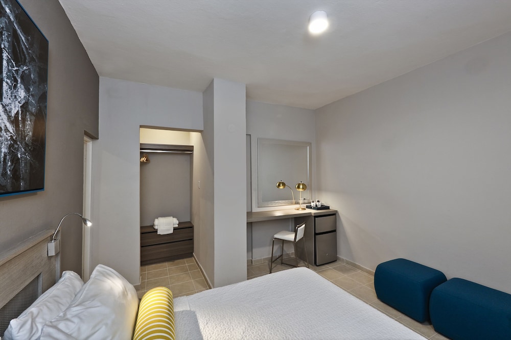 Mont Caribe GuestHouse - Property Image 4