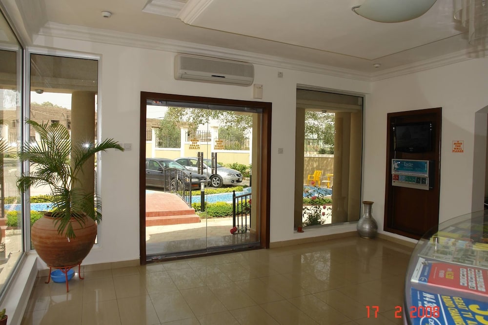 Photo 16