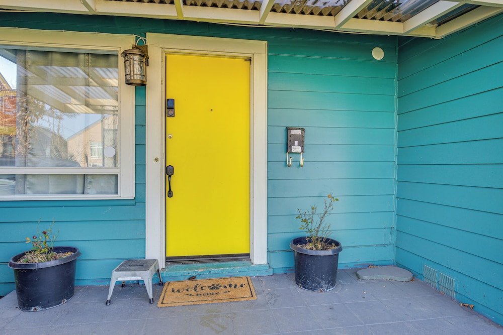 < 1 Mi to University of Oregon: Eugene Home