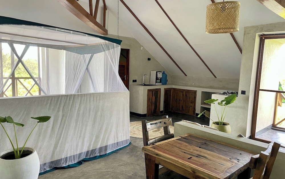 Baobab Bungalows
