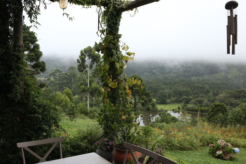 YAAHOO ECOLODGE