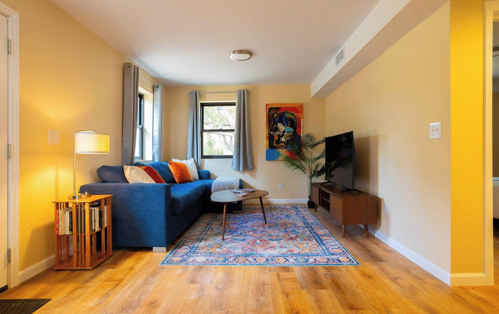Stargazers Delight Sleeps 12!
