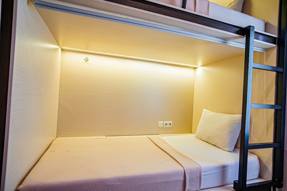 DD Living - Hostel