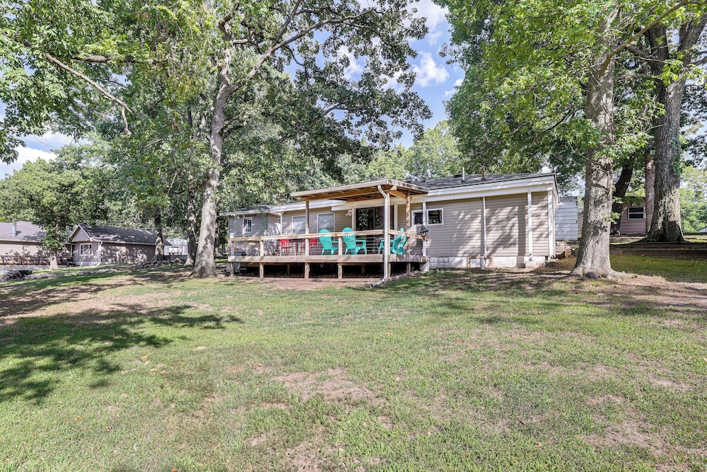 Deck + Dock Access: Lakefront Grove Cabin! view 3
