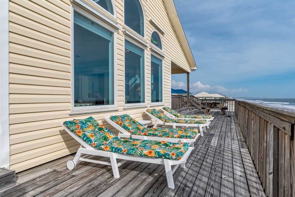 Surfside - 2431 Bienville 4 Bedroom Home by RedAwning