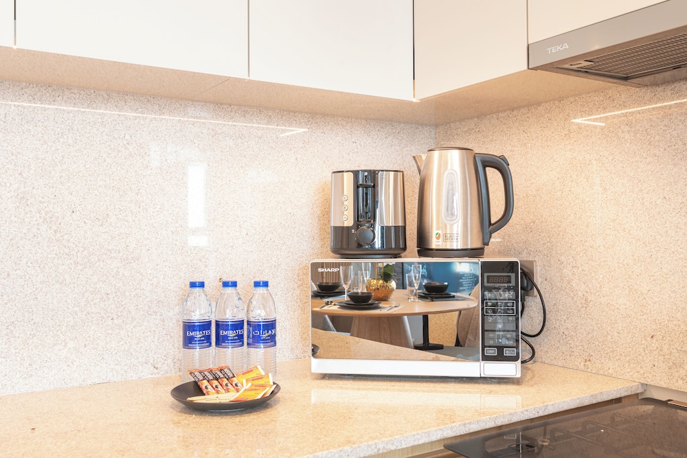 PVH - Elevated 1BR - Burj Royale