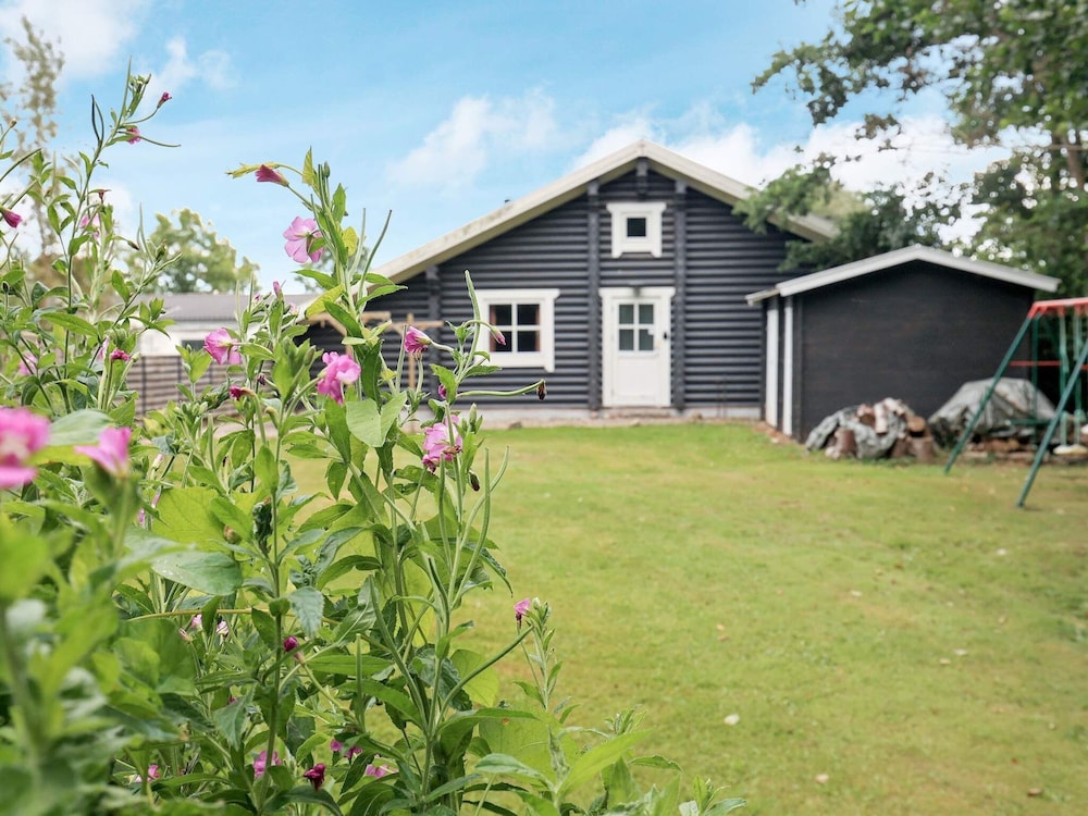 8 Person Holiday Home in Frorup view 4