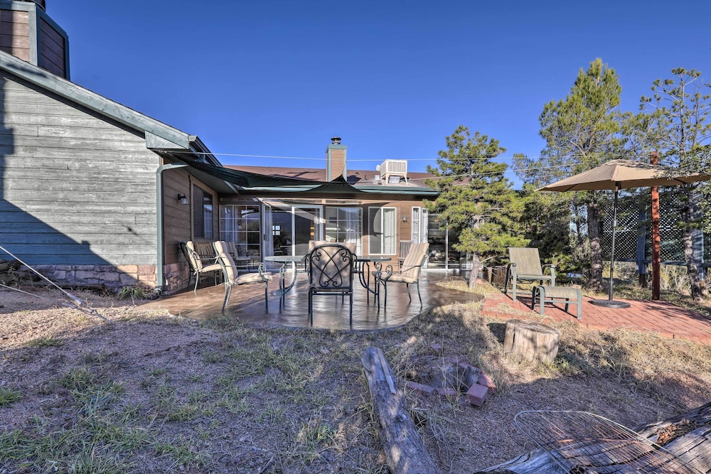 Pet-friendly Prescott Home on 3 Acres w/ Sunroom view 5