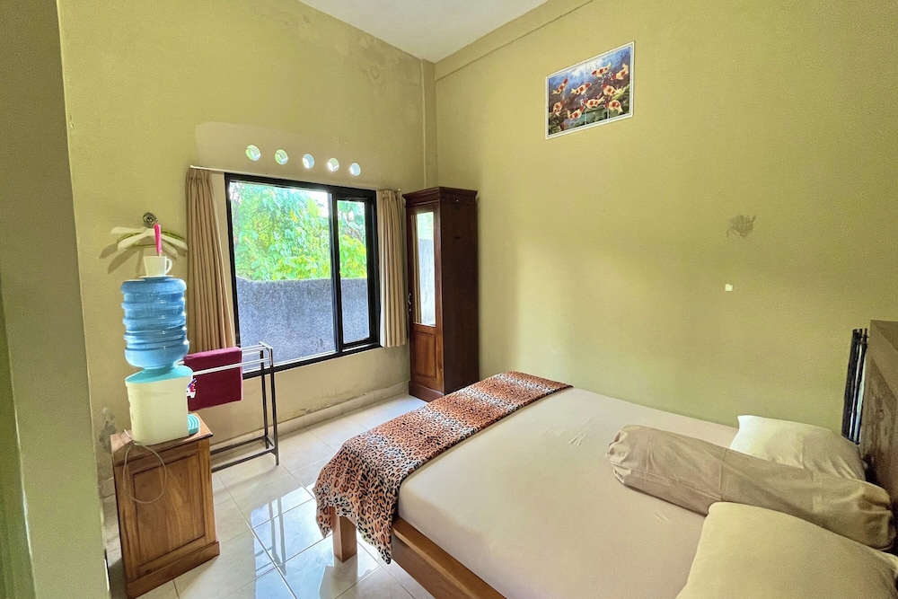 Mongan Homestay Beside The Belulang Hot Spring