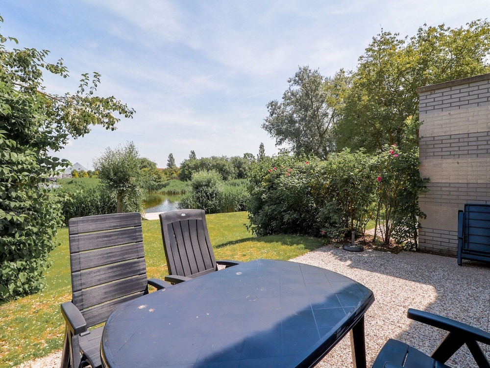 Nice Holiday Home on the Water in Friesland