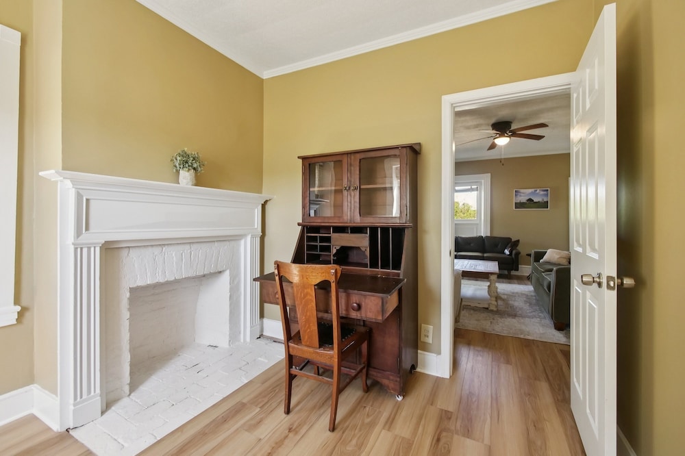 Peaceful Retreat With Scenic Surroundings 4 Bedroom Home