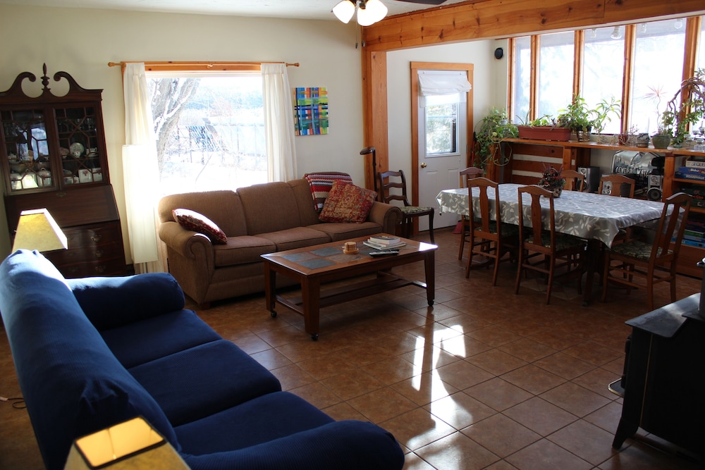 Stevens Point Vacations - Artha Bed and Breakfast - Property Image 4