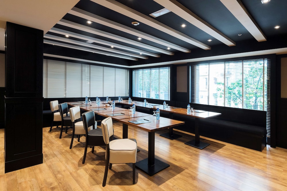 meeting & event spaces