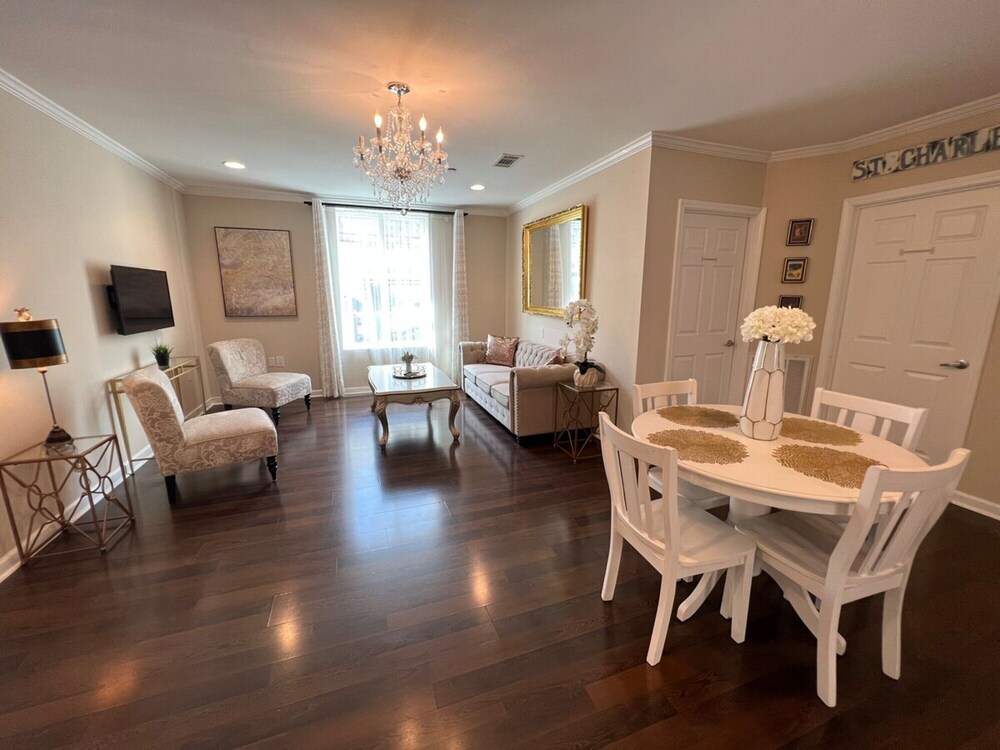 Tise Plaza Condos view 5