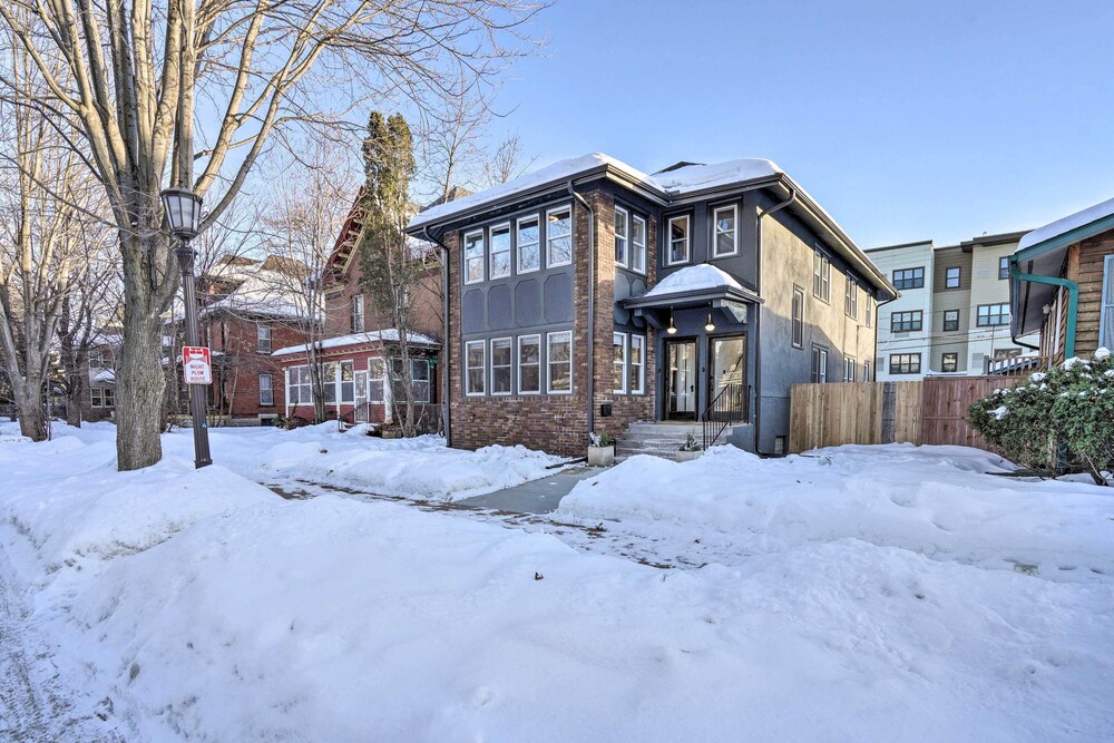 Pet-friendly Saint Paul Rental Near Downtown!