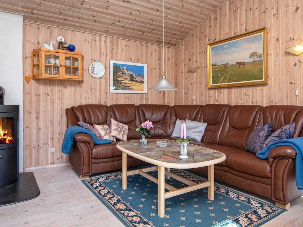 8 Person Holiday Home in Glesborg-by Traum