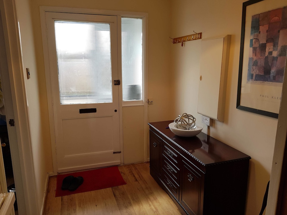 Huku Kwetu Eddiwick House view 2