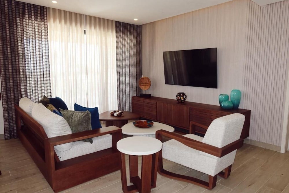 2BR 4 Guests Balcony and Pool View Cap Cana