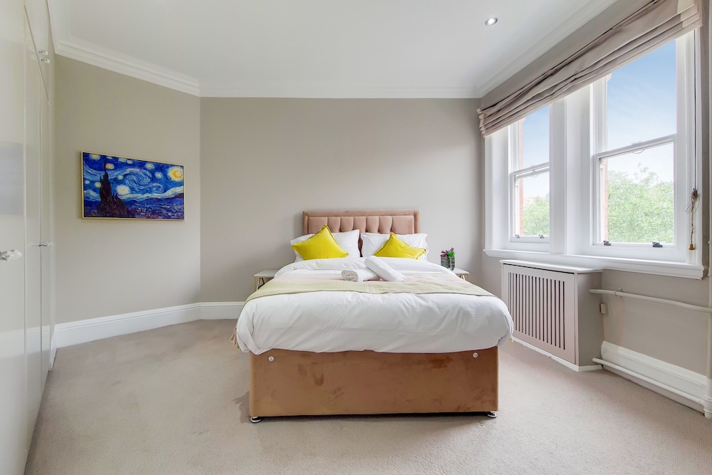 The Knightsbridge Residences