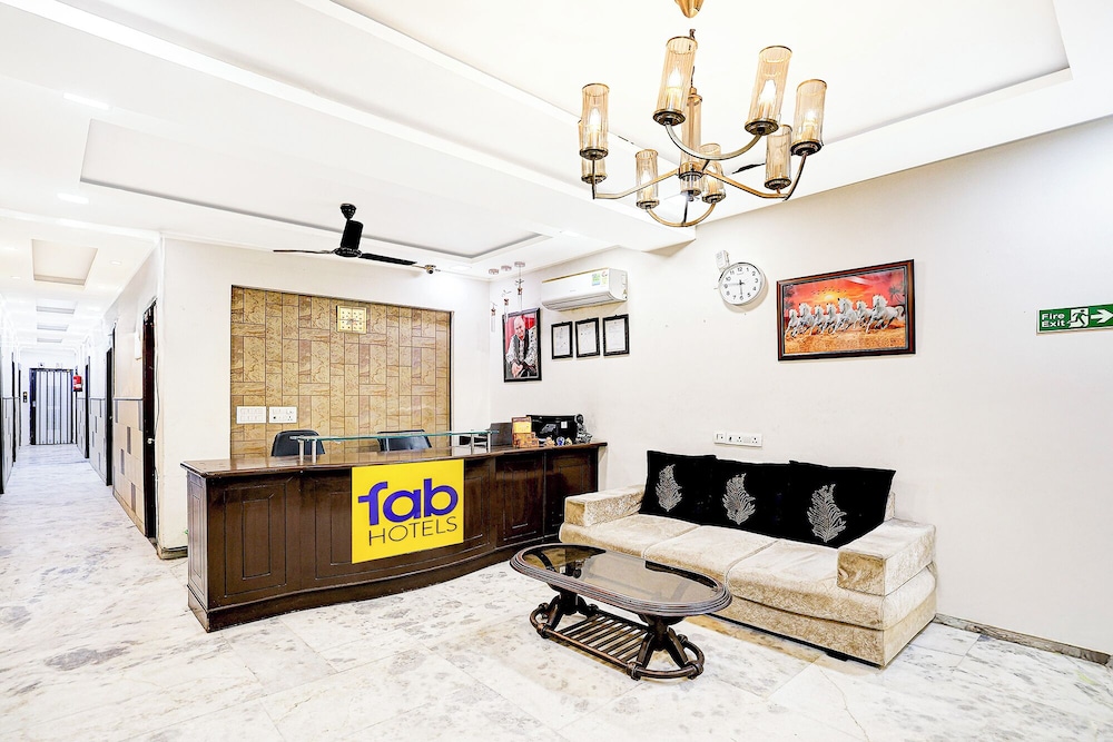 Fabhotel Comfort Stay I
