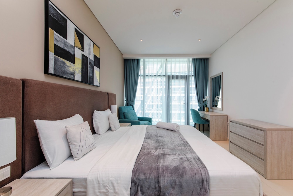 New 1BR with beautiful sea view