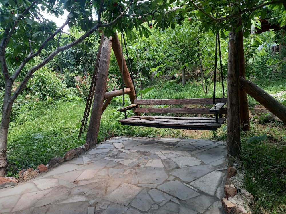 Byurakan Guest House
