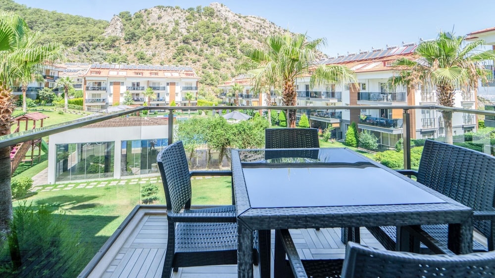 Vacation Residence w Balcony Pool in Fethiye view 3