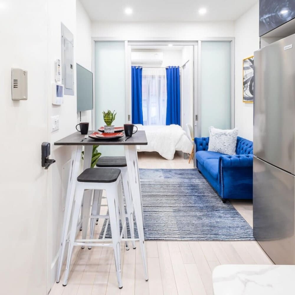 317-1an - New Modern 1BR W D Walk to Central Park