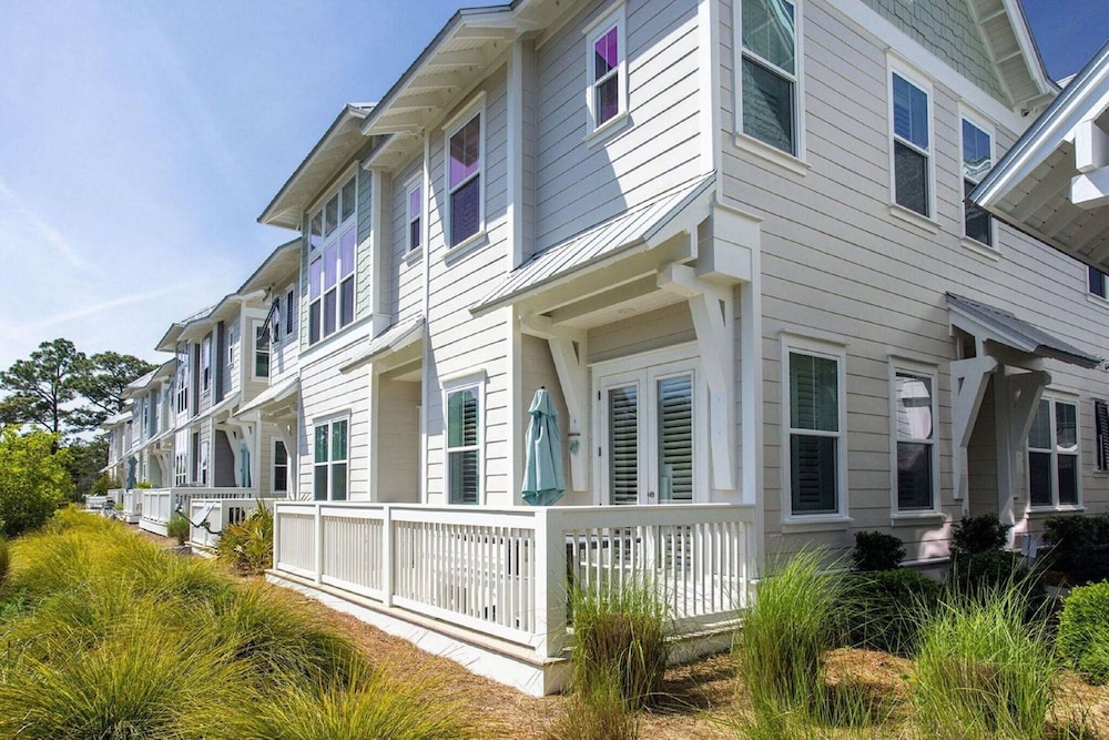 Prominence on 30A by Panhandle Getaways