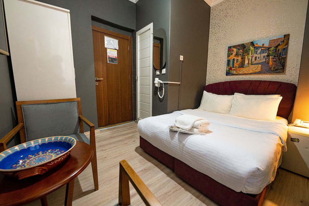 Evin Suit Otel - Image 9