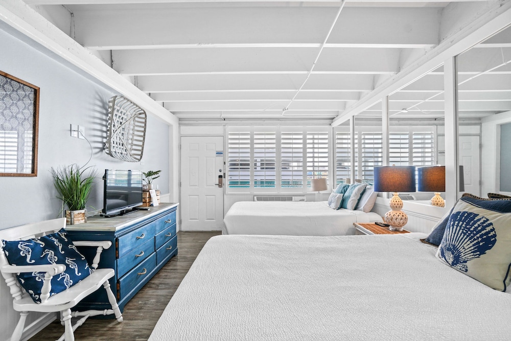 Fontainebleau Terrace by Panhandle Getaways view 3
