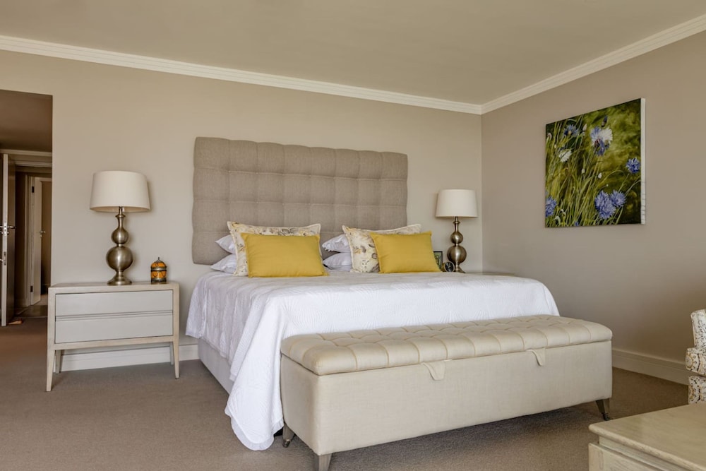 Bantry Place - Luxury Apartment