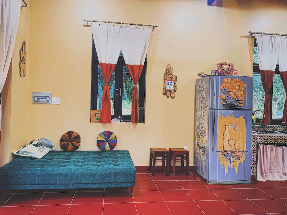 LoiLoi's home
