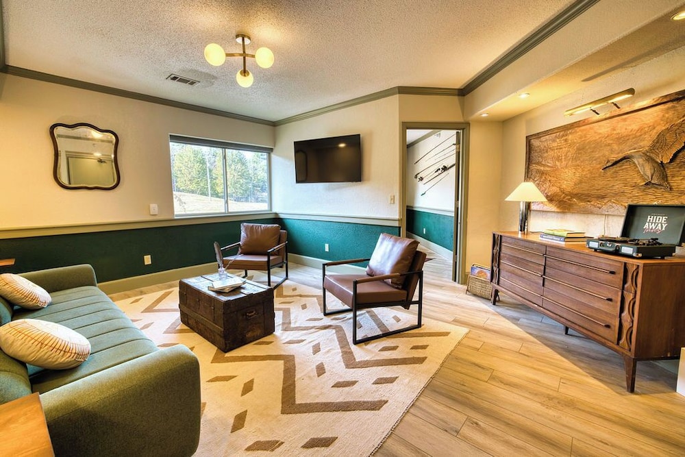 Hideaway Inn Mt.Sunapee