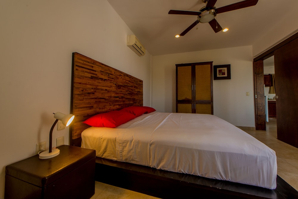 Condo Gerry view 2
