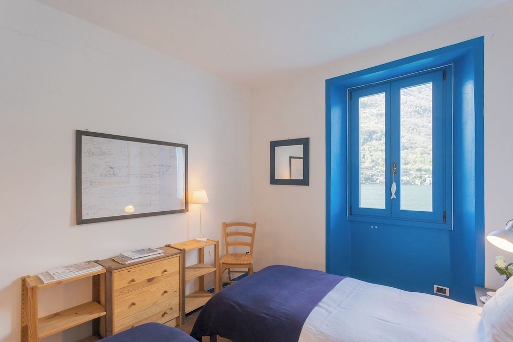 Deriva Apartment on Careno's Beach by Rent all Como