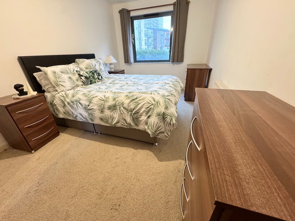 Sea Breeze Retreat in Swansea