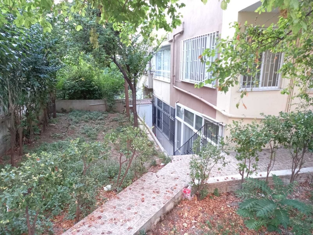 Fully Furnished & Central Family Apartment