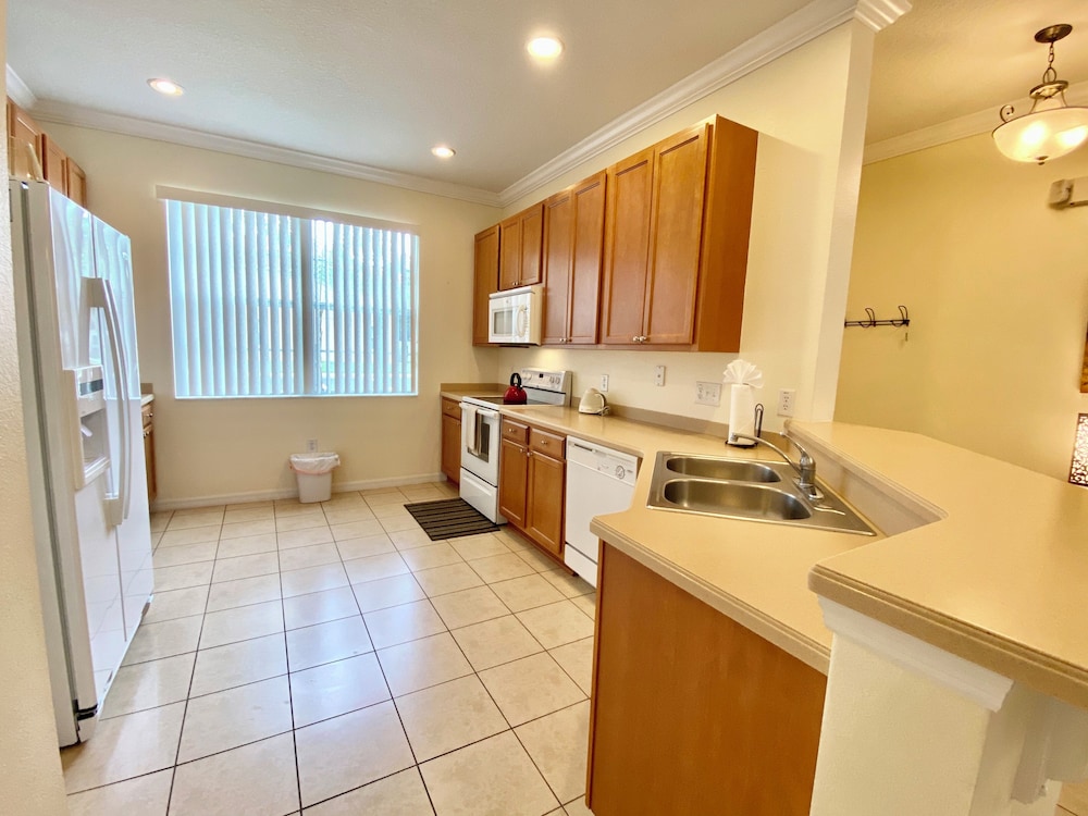 Family Friendly 3 Bedroom Close to Disney in Orlando Area 3099 - Image 5