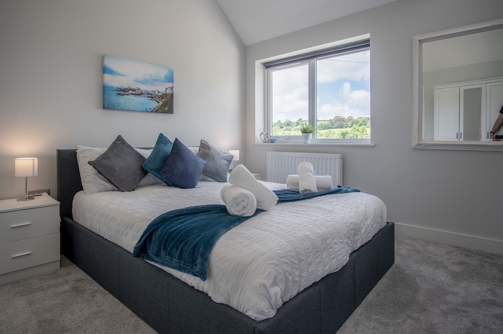 Gower View - 4 Bedroom - Saundersfoot view 4