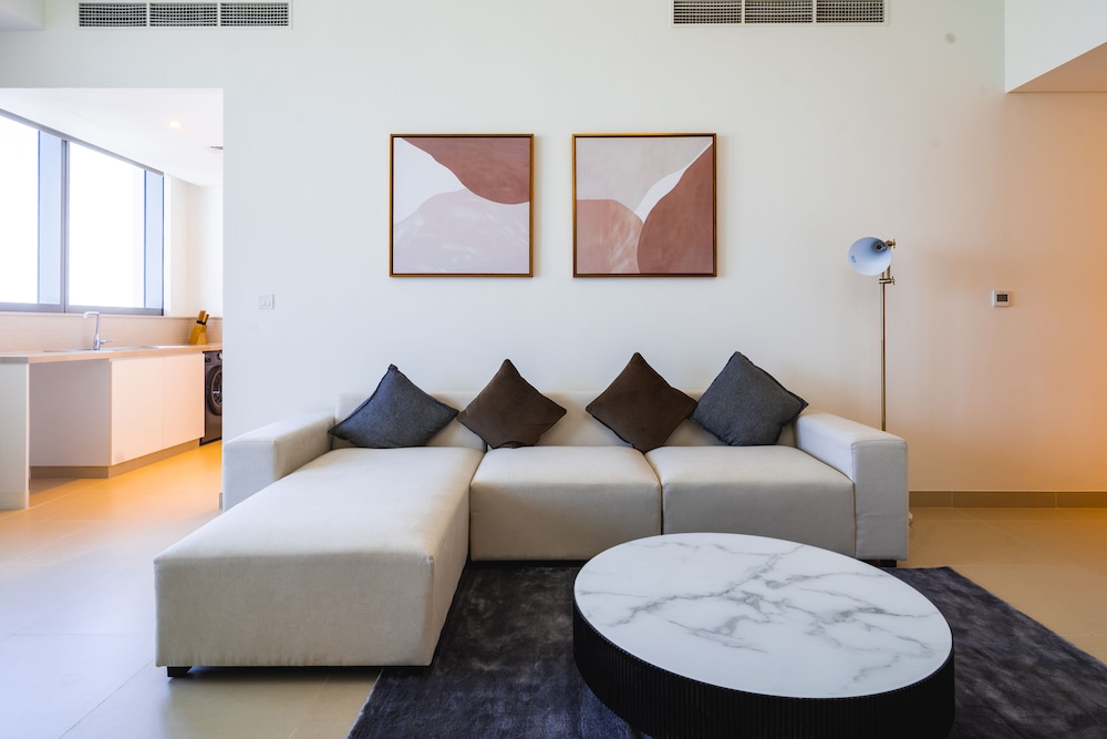 Primestay - 2BR in 52-42 Tower -marina