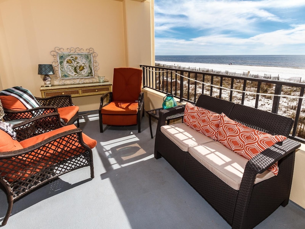 Surf Dweller 205 - Seaspray Getaway