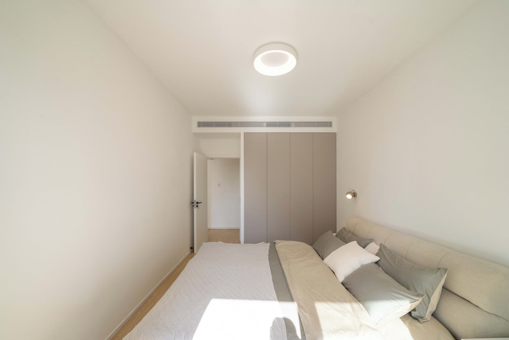 Book and Bed - Lujiazui
