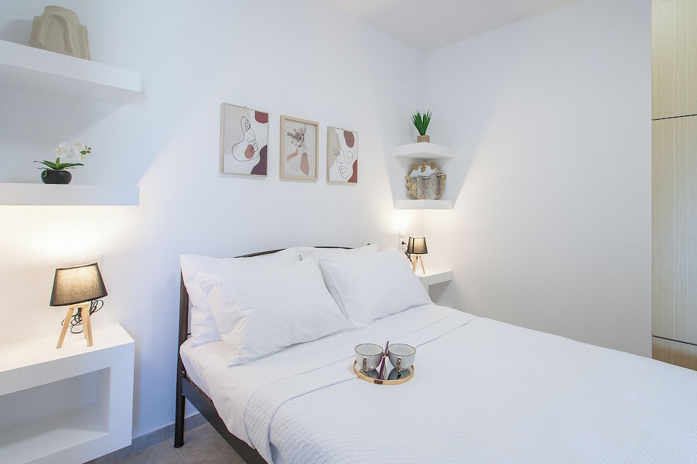 SkyFrame Apartments