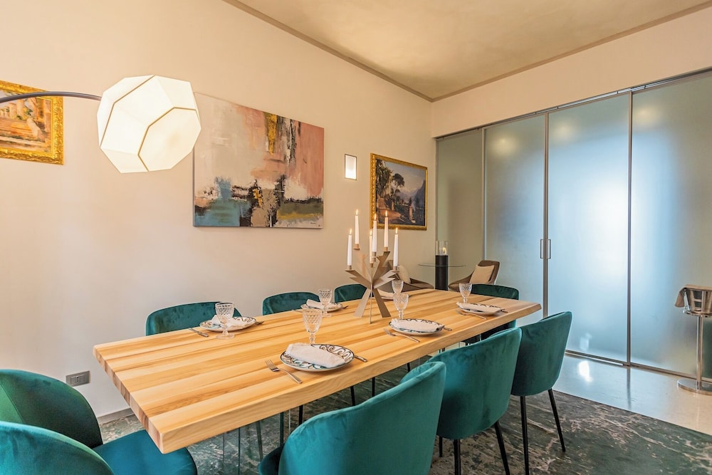 Rovelli 41 by Rent all Como