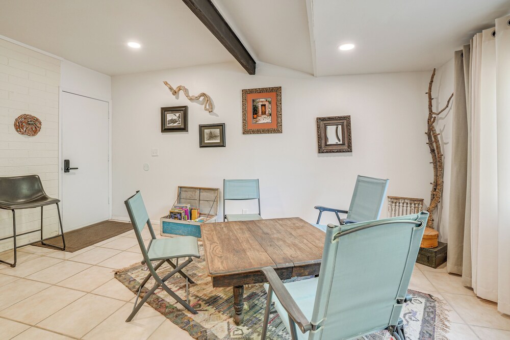 Charming Sun City Getaway Near Golf & Casinos!