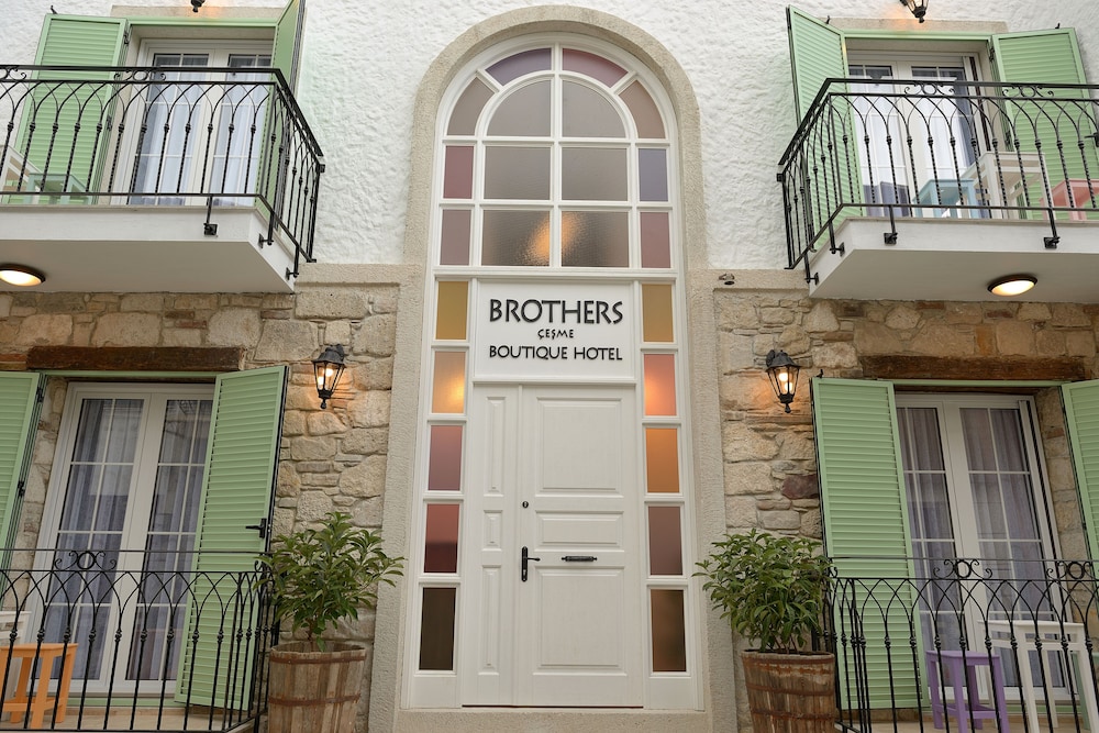 Hotel Brothers Cesme Boutique Hotel - Image 1