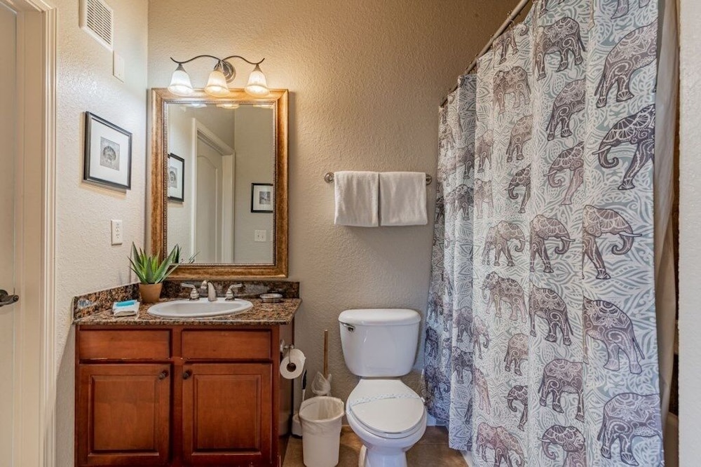 Fl Special!! Beautiful Bella Piazza 3 Bedroom Condo by RedAwning